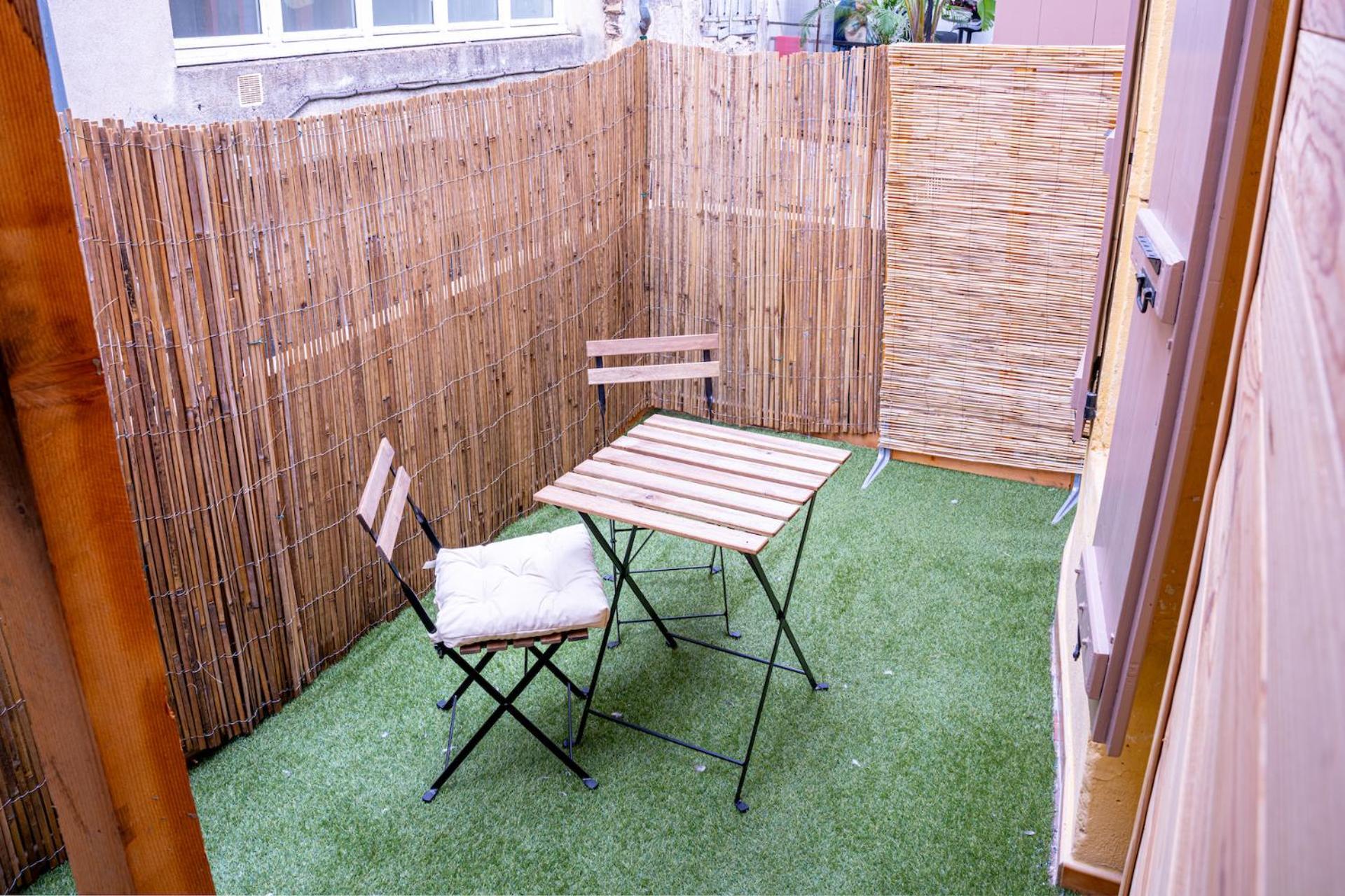 Nuit Defendue - Jacuzzi - Sauna - By Primo C0Nciergerie Tournus Exterior photo