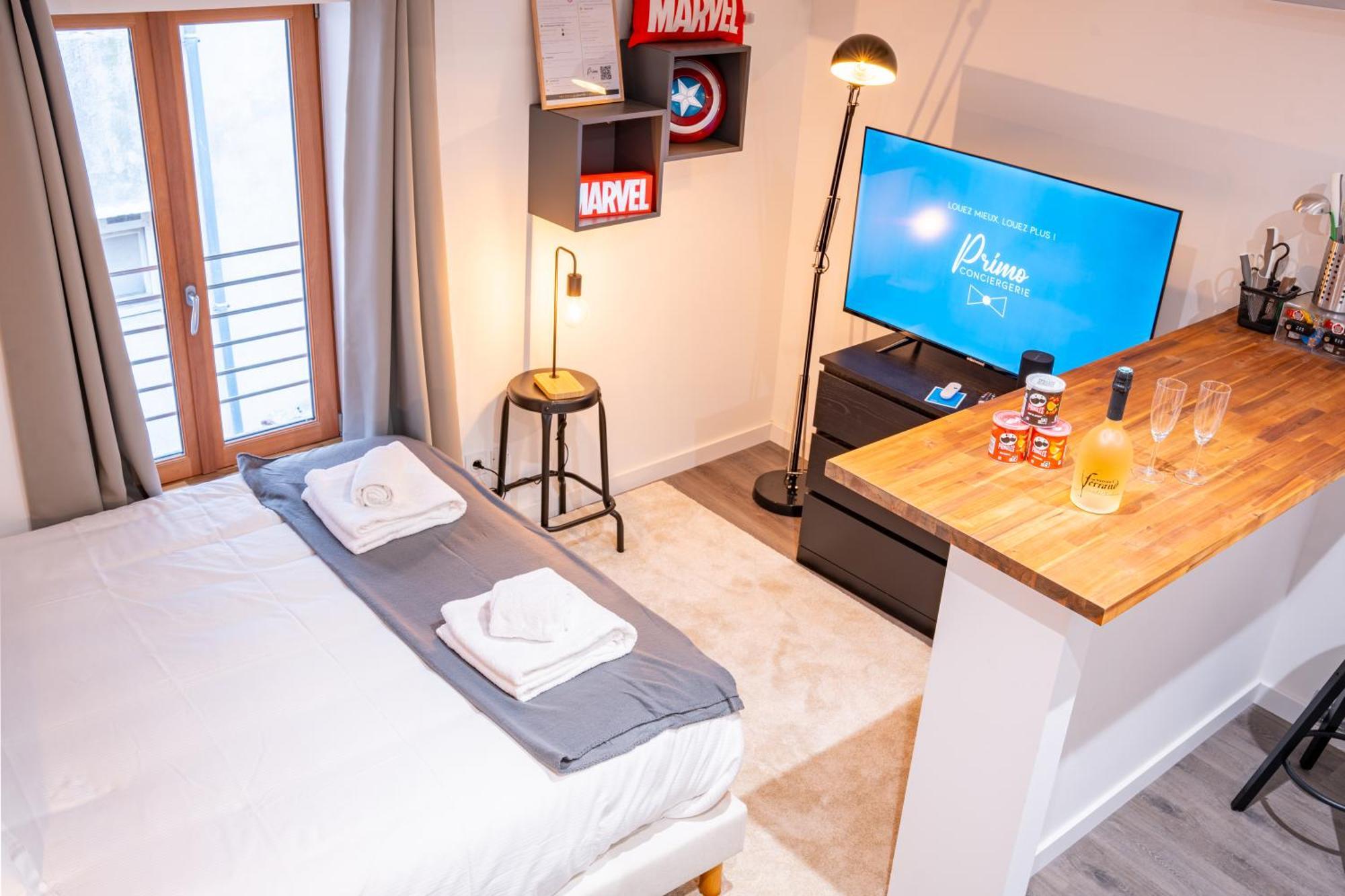 Nuit Defendue - Jacuzzi - Sauna - By Primo C0Nciergerie Tournus Room photo